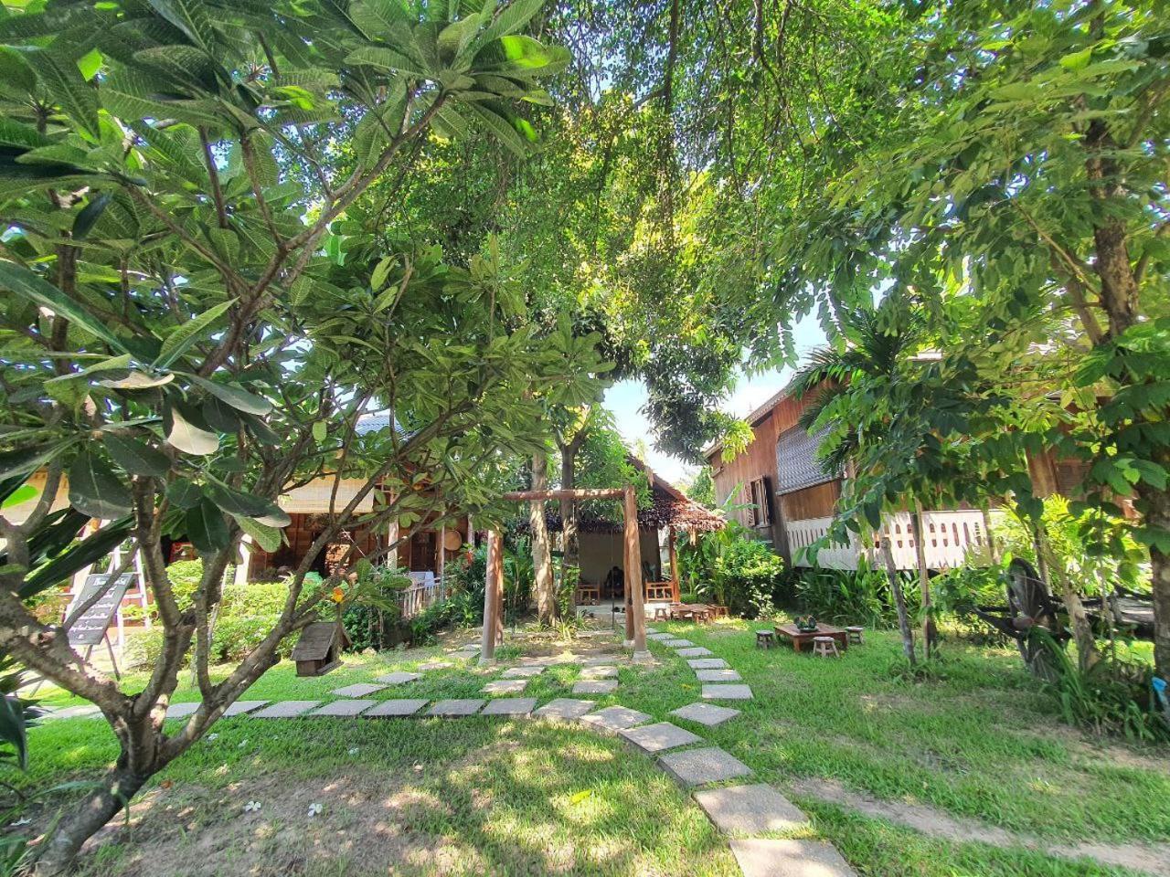 Phum Khmer Lodge Siem Reap Exterior foto